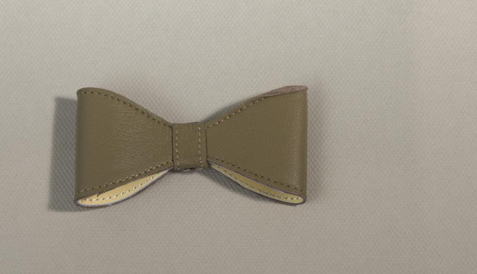 Clip-on Bow 08 (pair)