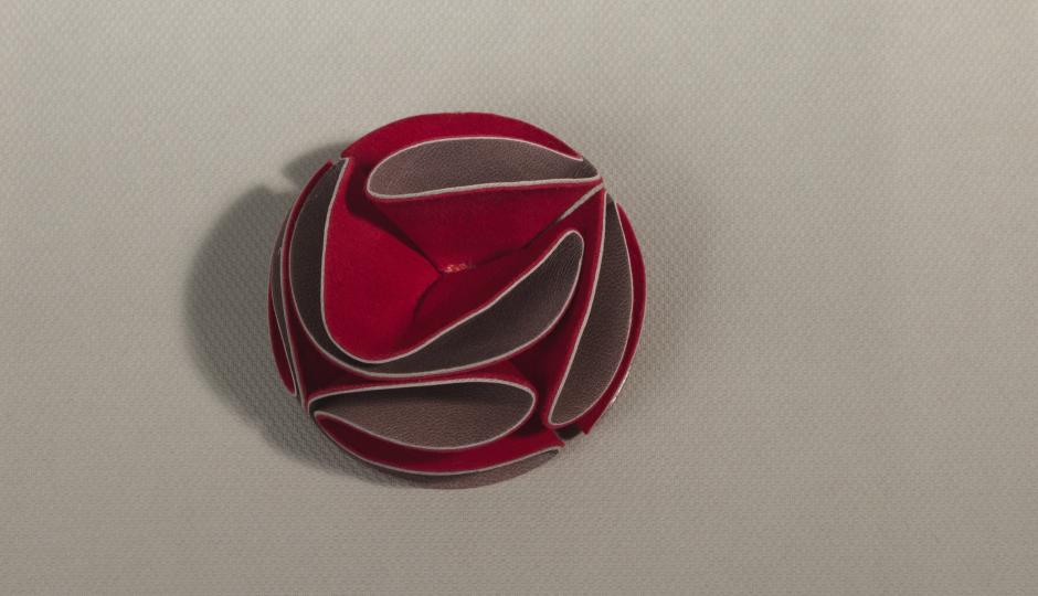 Clip-on Origami Rose 01 (pair)