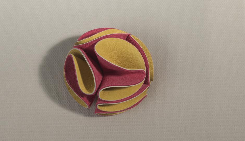 Clip-on Origami Rose 03 (pair)